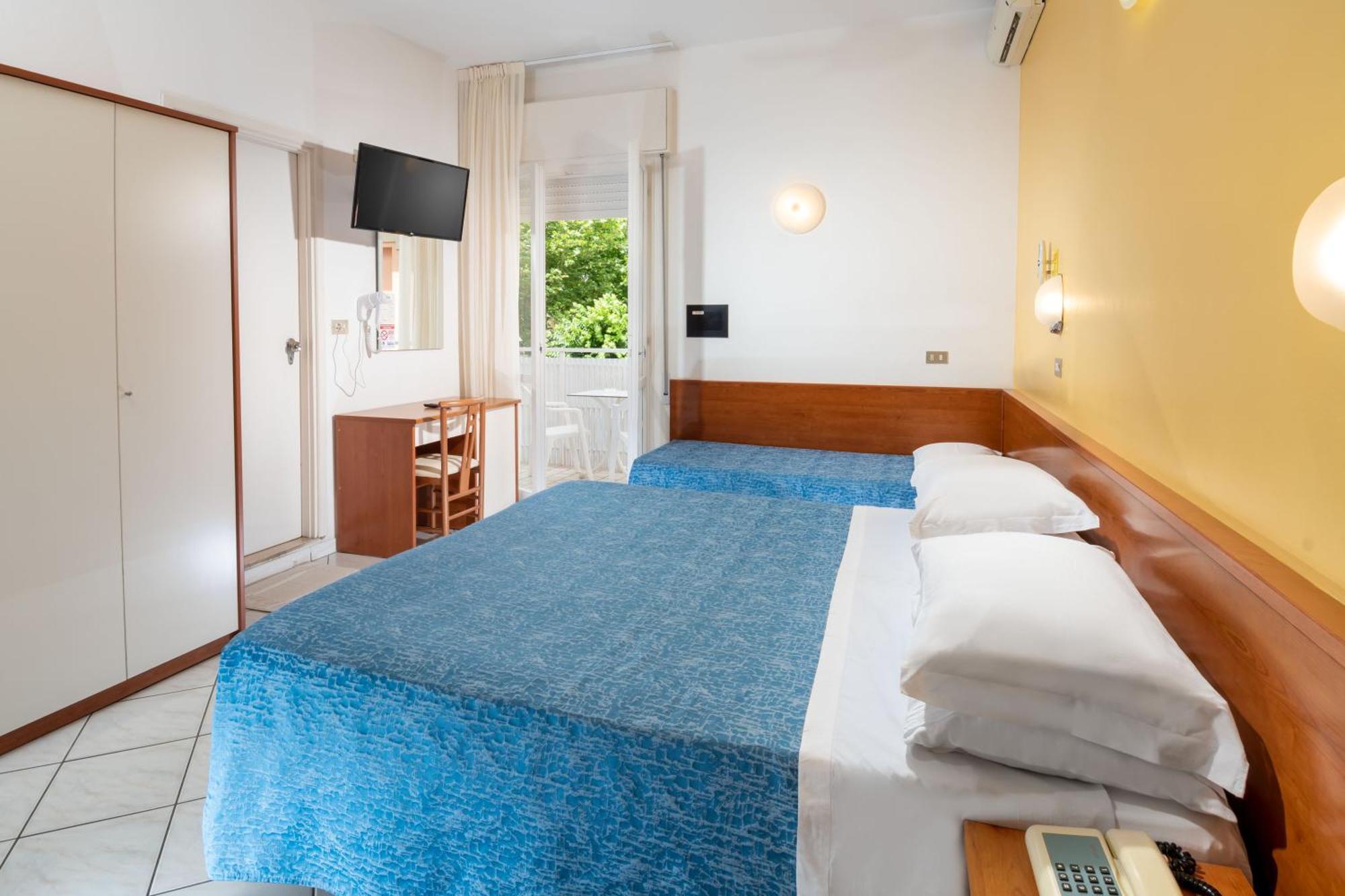 Hotel Odeon Cervia Exterior photo